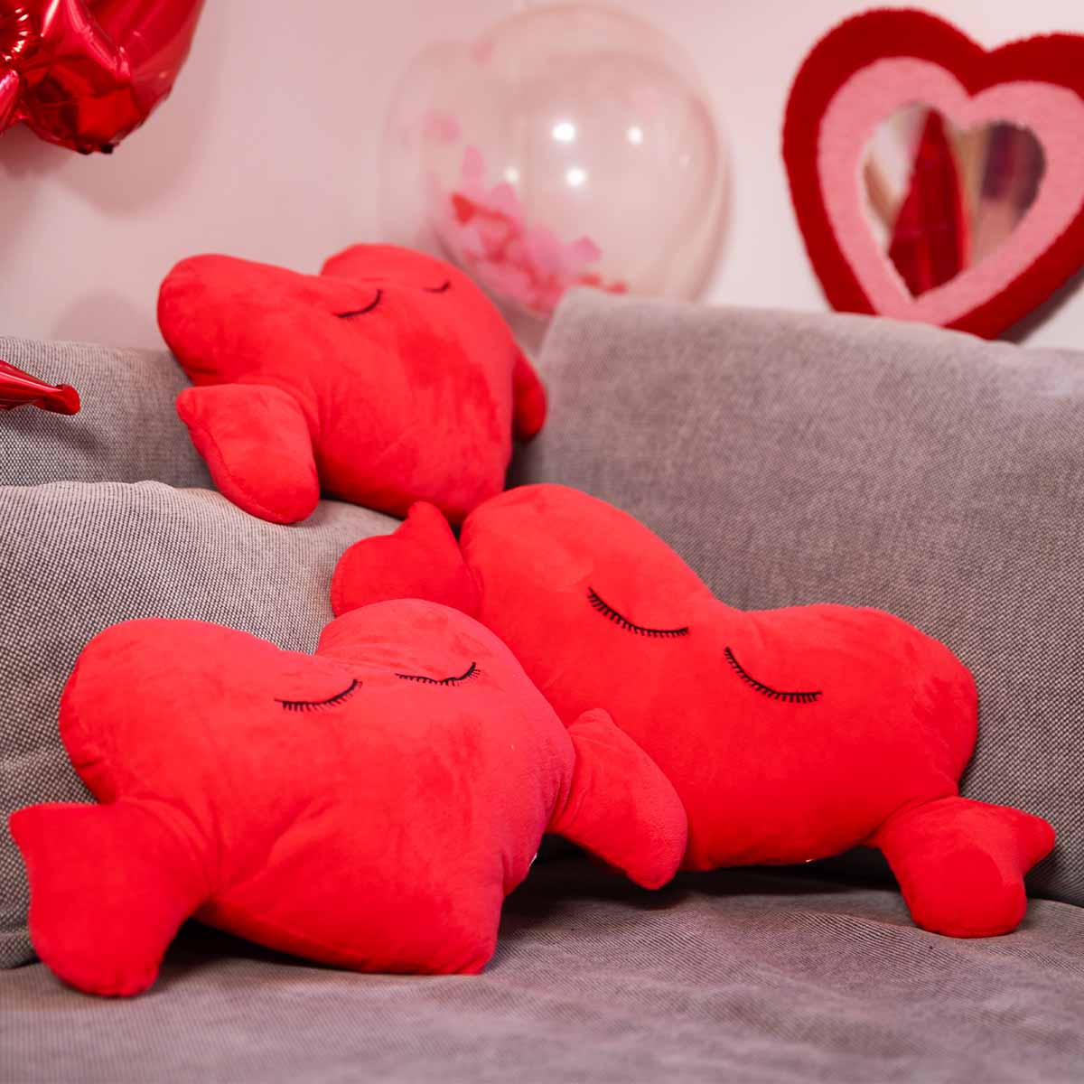 Heart shaped cushion with arms - Image 3